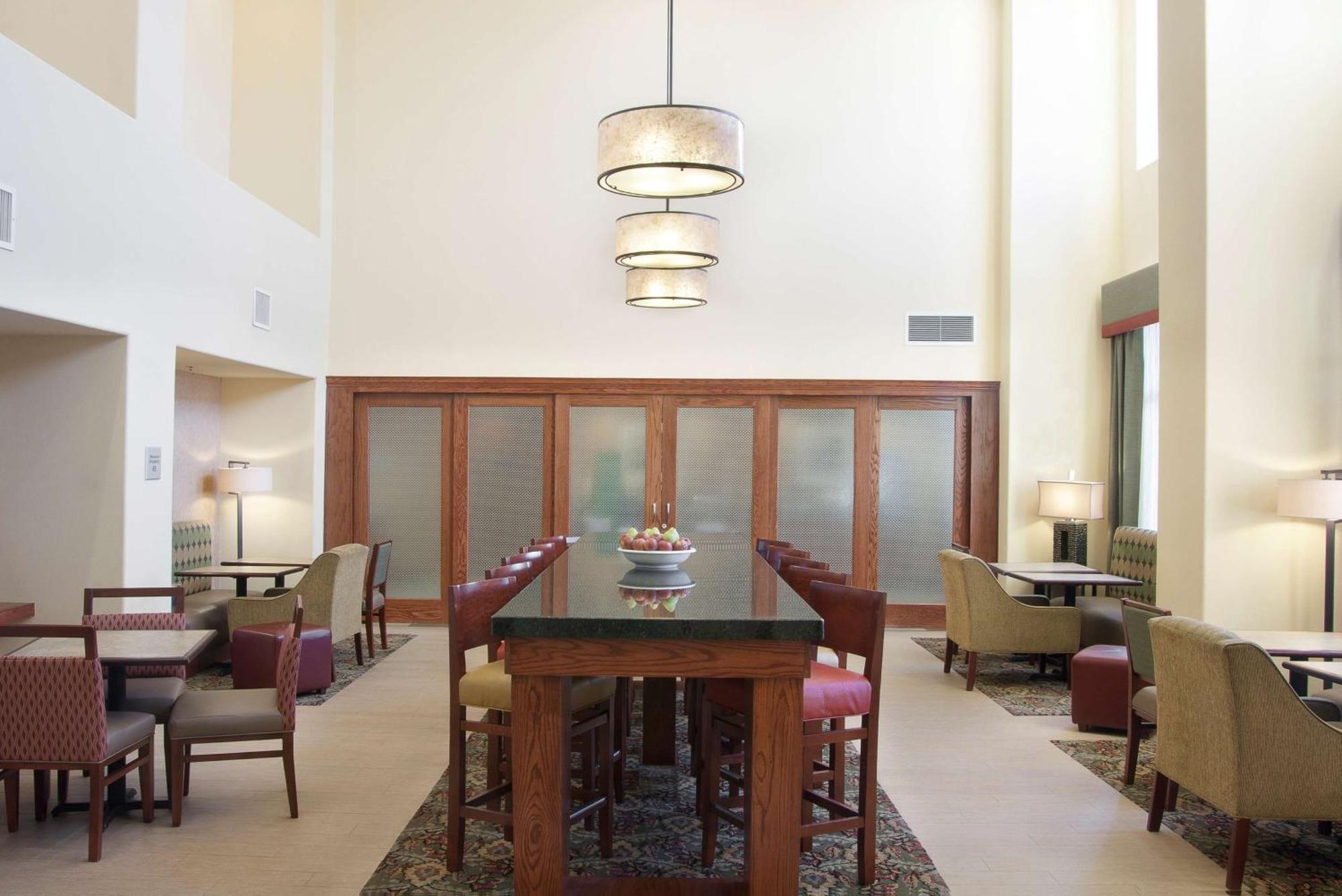 Hampton Inn And Suites-Brownsville Exteriör bild